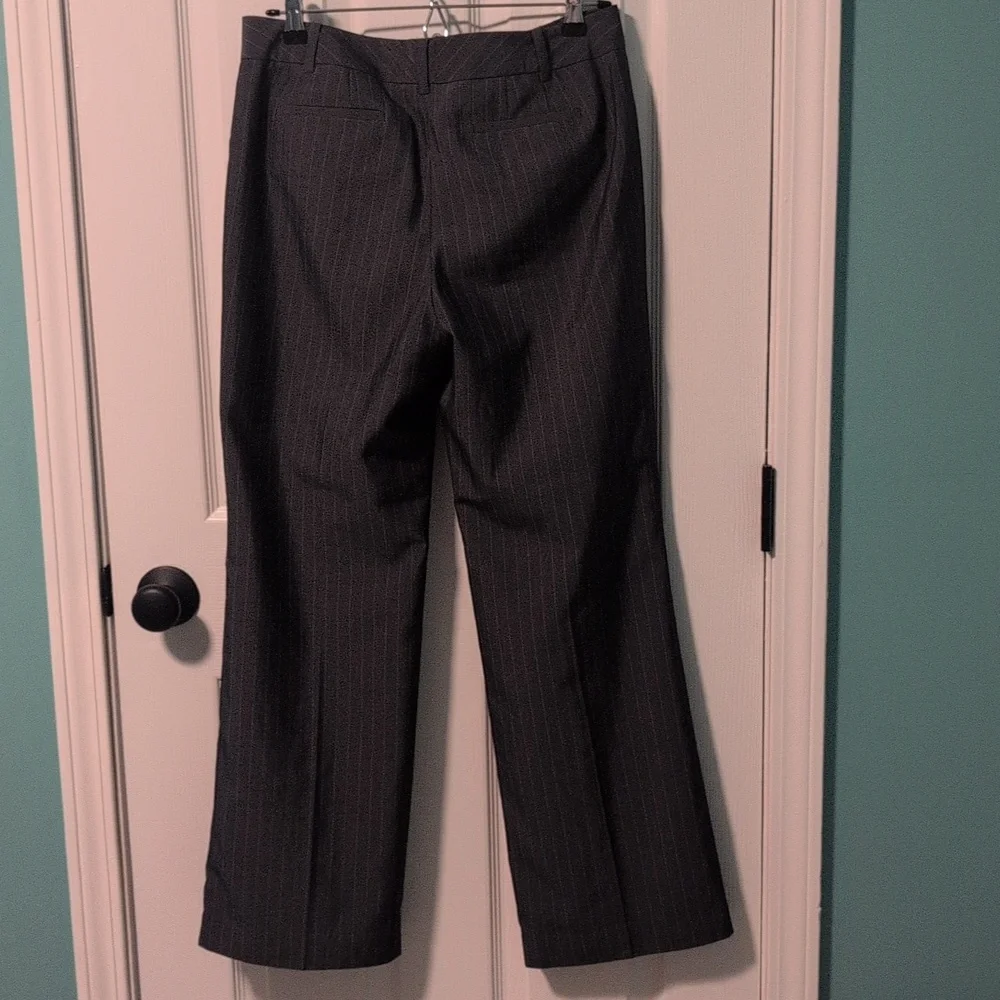 Ann Taylor Charcoal Pinstripe Suit 6P - Picture 8 of 10